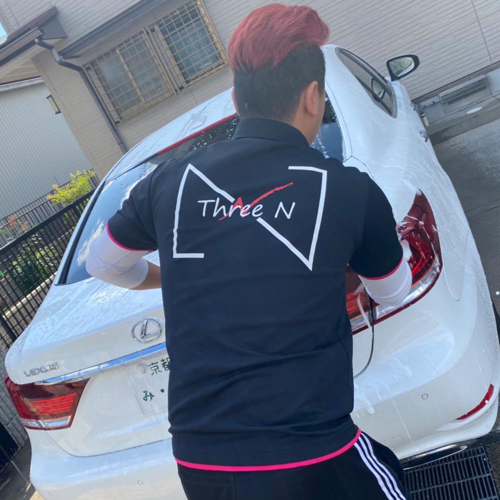 友納 フロントマネージャー